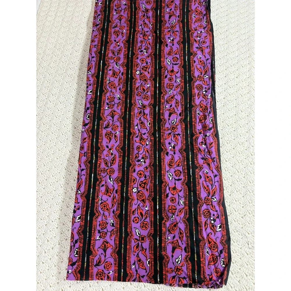 Vintage Cotton Fabric Purple Red Black Geometric Design 34” x 74” 2 Yds
